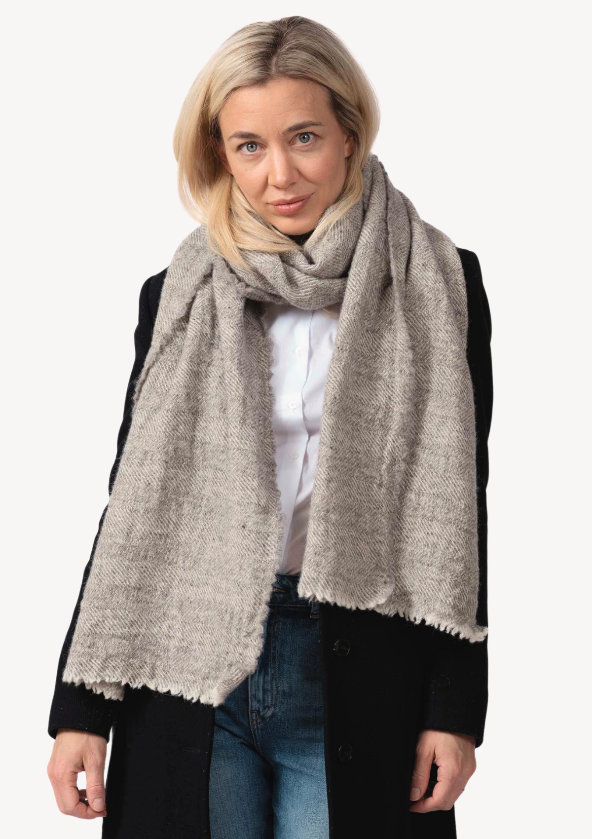 Grey herringbone scarf in responsible Finnish sheep wool. Manufactured in Finland. 