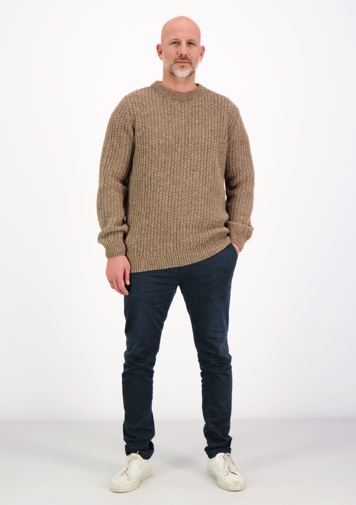 O-neck beige knit made of Finnish responsible sheep wool in Finland